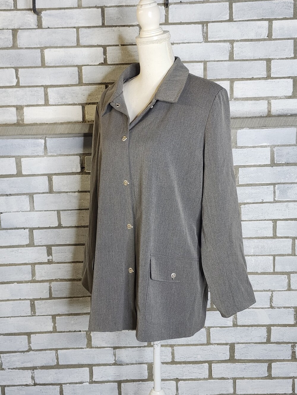 • NWT Dialogue Women's Gray Blazer Jacket Sz 18W Plus Toggle Button Loop Career